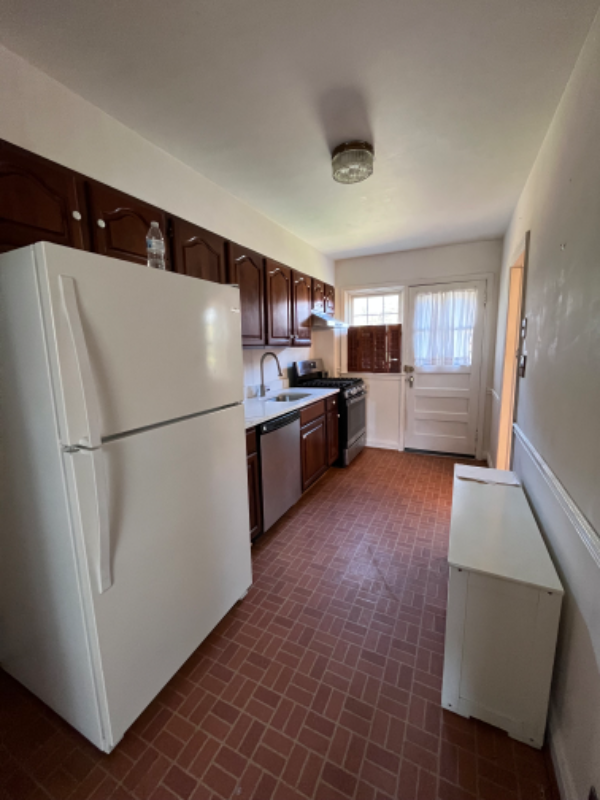 143 Stanmore Rd - Photo 6 of 16