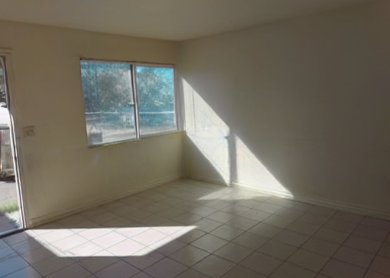 35951 Hill View St - Photo 3 of 5