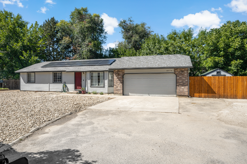 4976 W Willow Ln - Photo 3 of 22