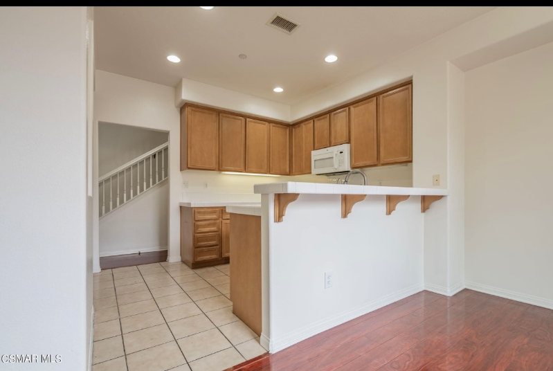 2916 Esperanza Way #F - Photo 5 of 30