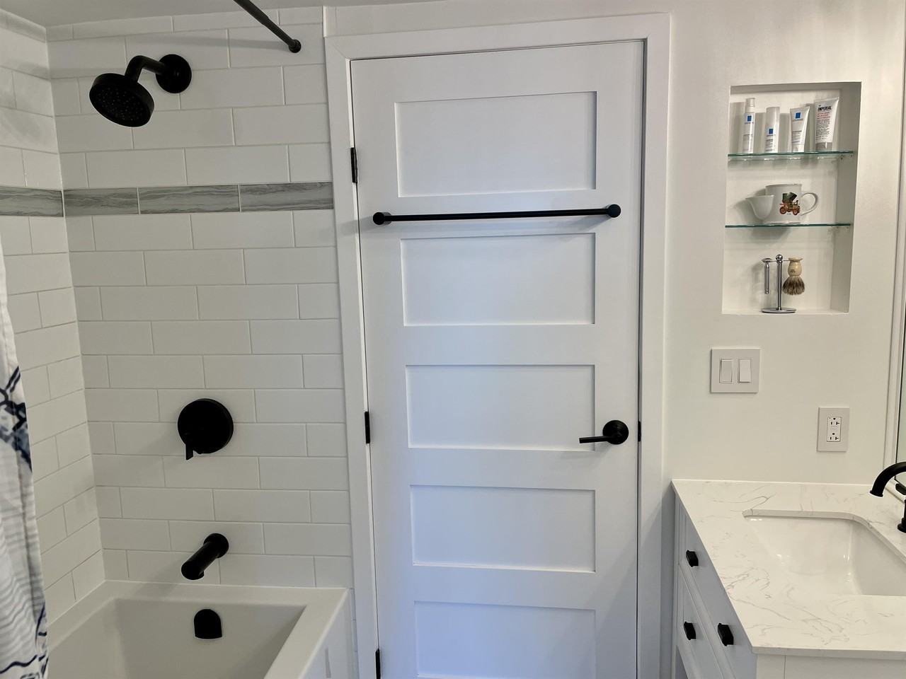 1201 1201, 928 Richards Street - 1 #1 - Photo 5 of 22