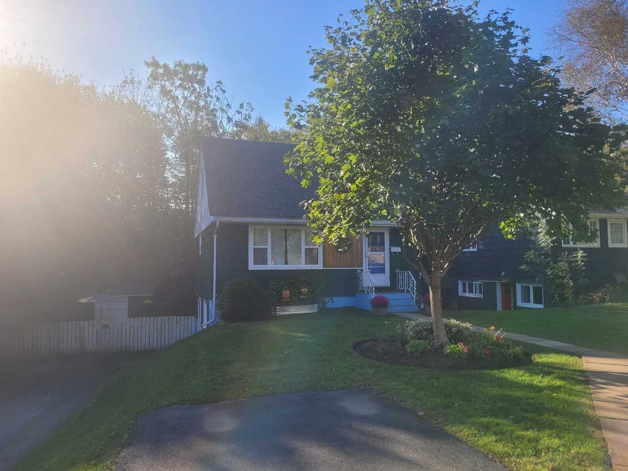 124 Coronation Ave Bsmt #BS - Photo 2 of 12