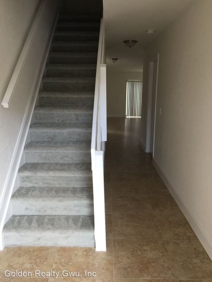 11500  - 11508  NW 44th Street - Photo 3 of 15