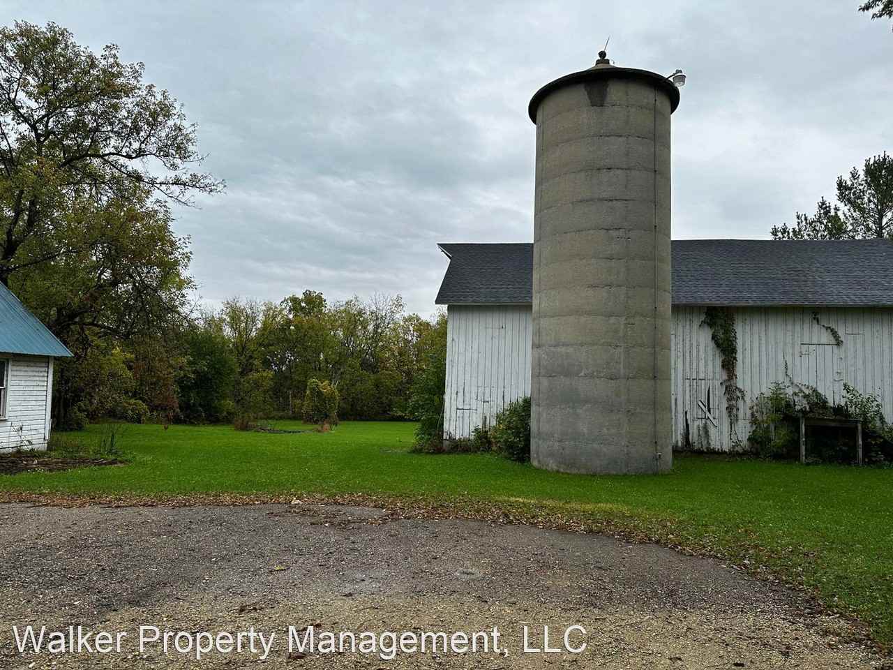 6553 S Edgewater Dr - Photo 3 of 39