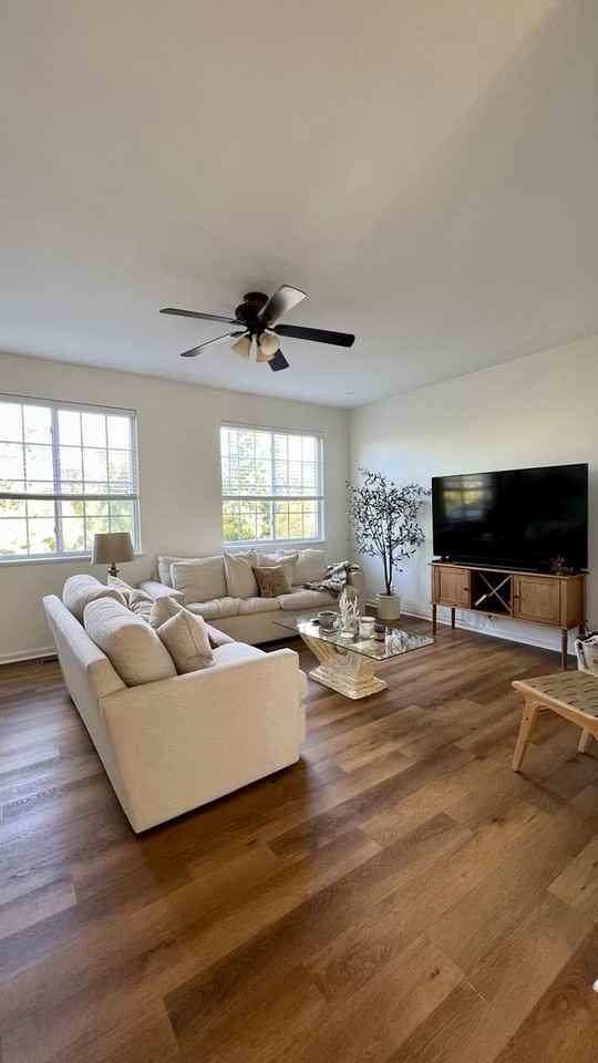 462 Evergreen Cir - Photo 2 of 11