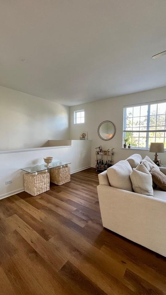 462 Evergreen Cir - Photo 3 of 11