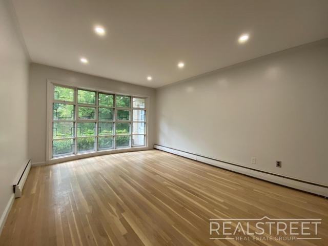 24 Dillon Dr - Photo 3 of 14