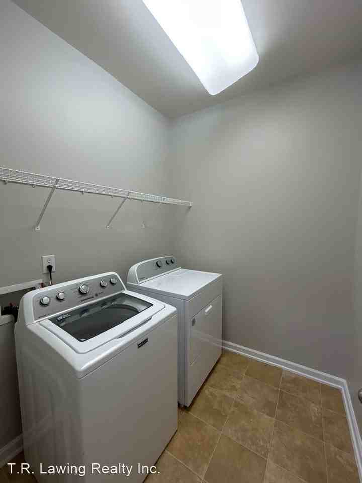 9715 Sunset Grove Dr - Photo 3 of 50