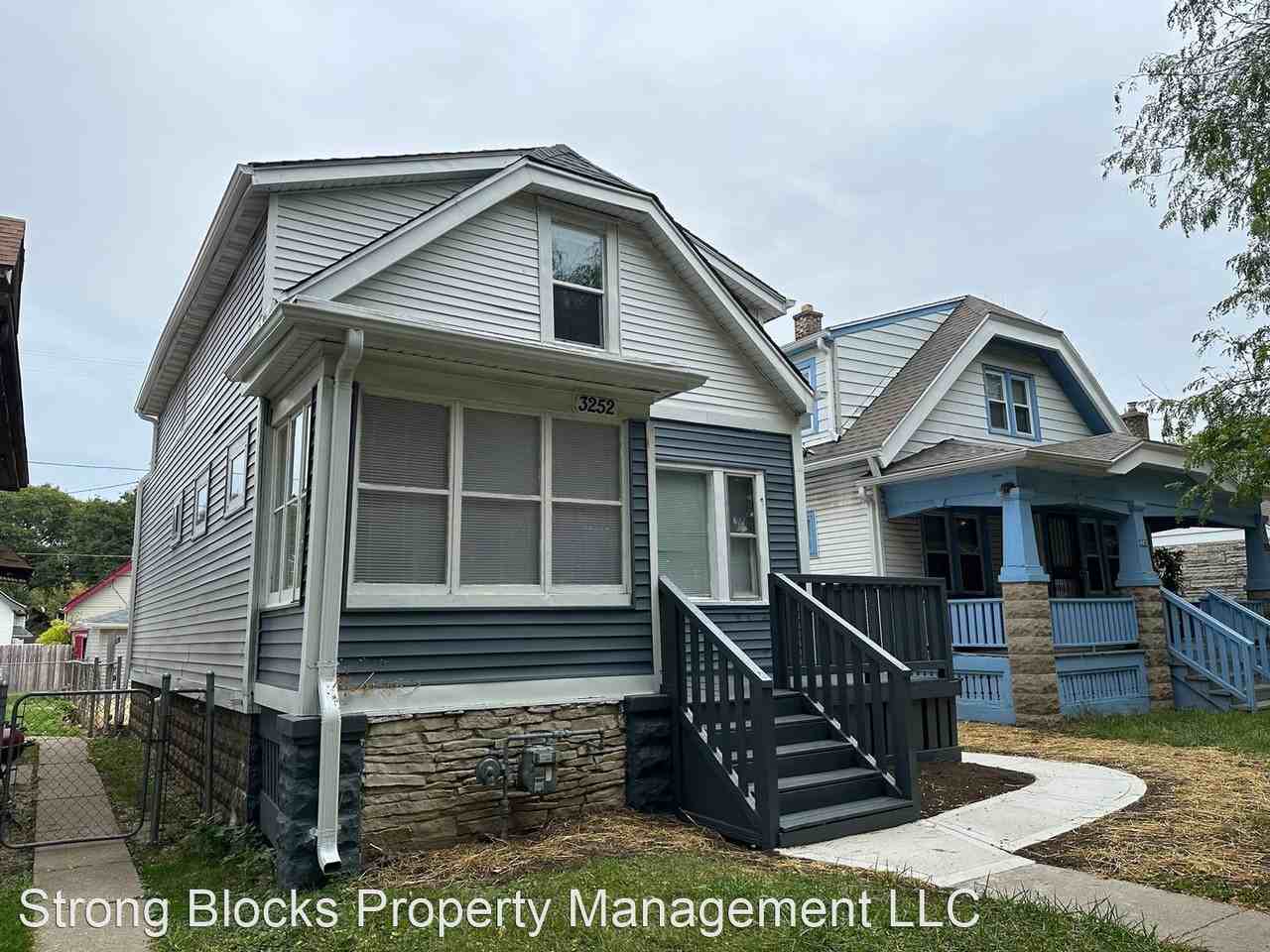 3252 N 42nd St - Photo 2 of 28