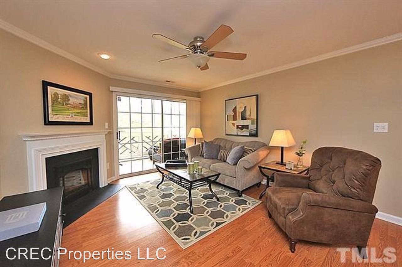 1005 Kingswood Dr #D - Photo 2 of 13