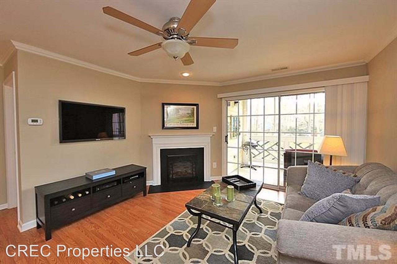 1005 Kingswood Dr #D - Photo 3 of 13
