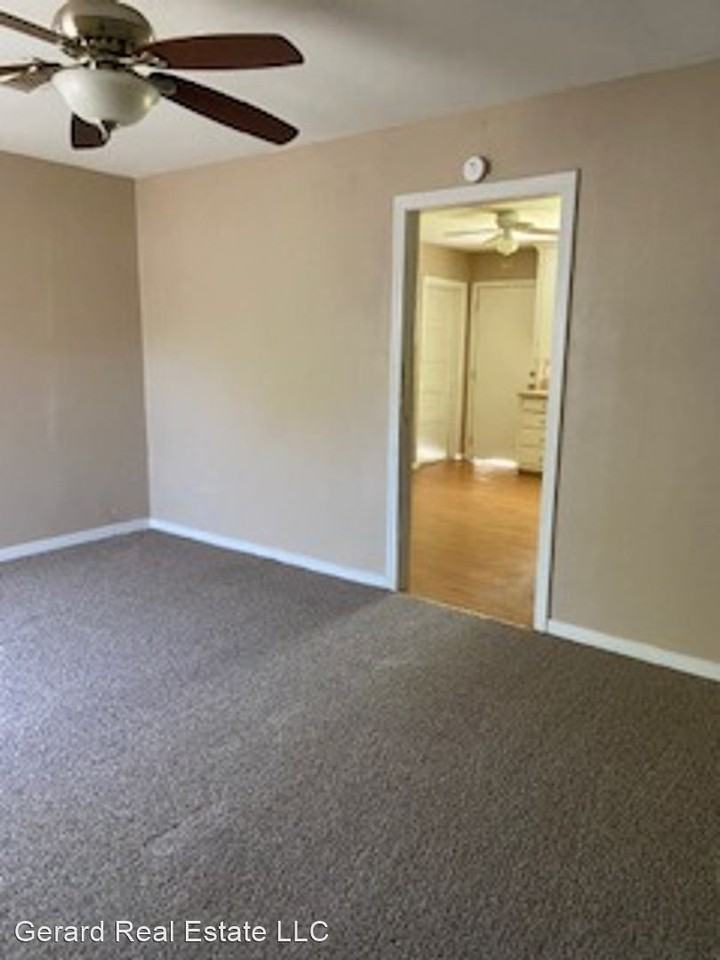 1249 Park Ave - Photo 3 of 13