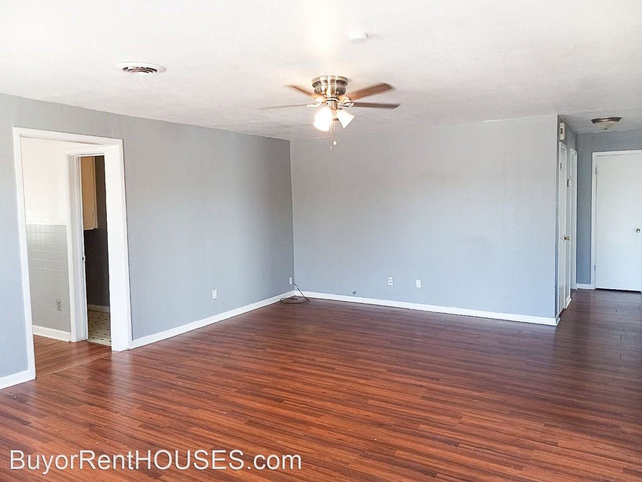 901 Avenue G - Photo 3 of 16