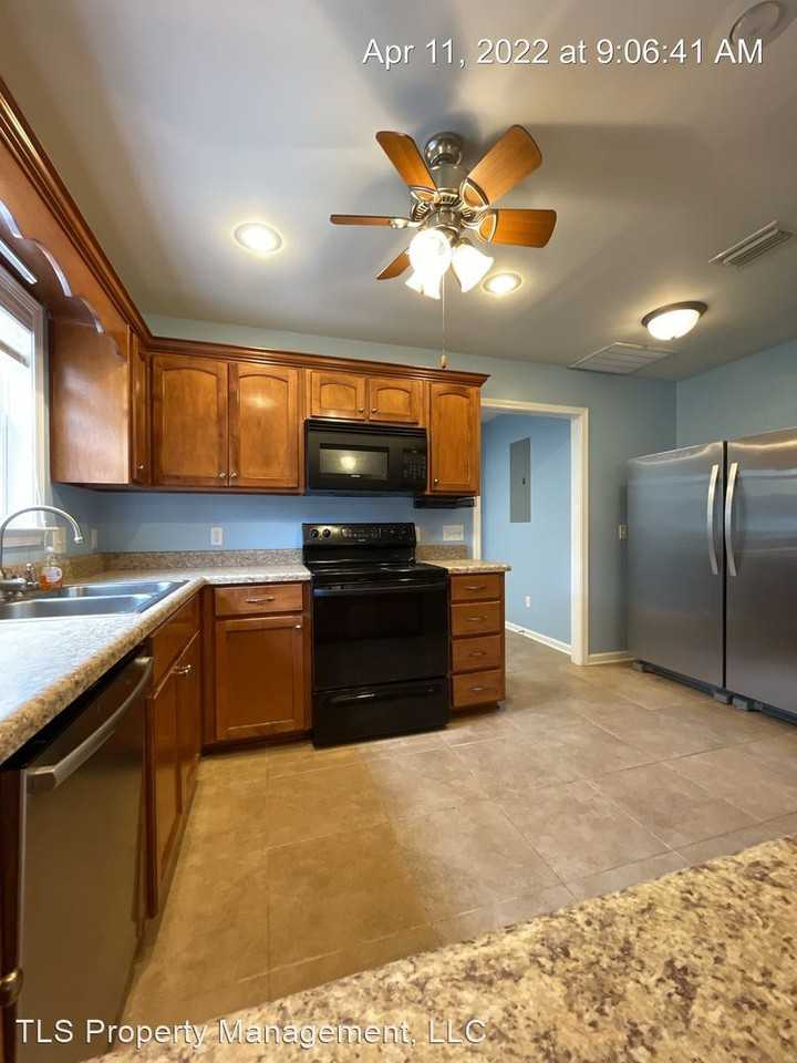 259 Griffith Ln - Photo 2 of 14