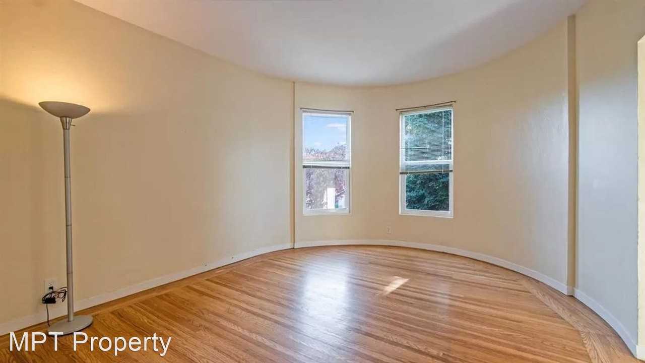 2001 Alameda Ave - Photo 2 of 9