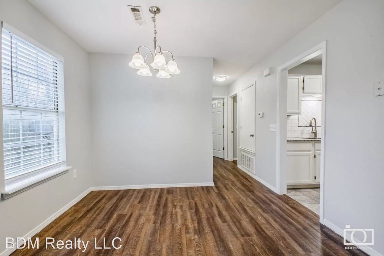 5709 Michael Cole Duplex - Photo 2 of 2