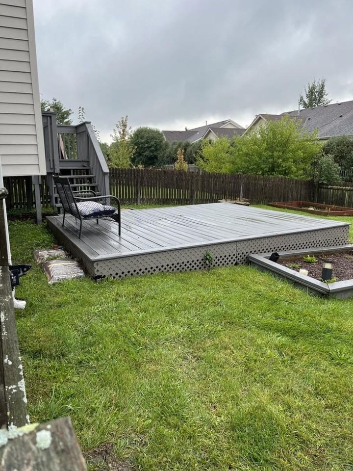 1715 Peachtree Dr - Photo 2 of 2