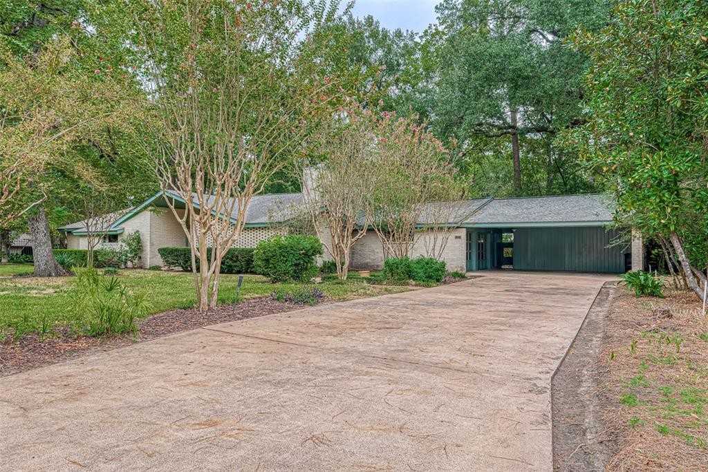 818 Saybrook Ln - Photo 3 of 40