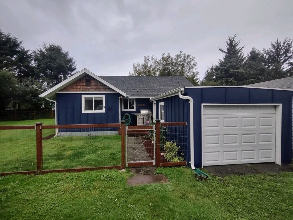 9 Lokit St, Ocean Shores, WA 98569 3 Bedroom House for 1,700/month