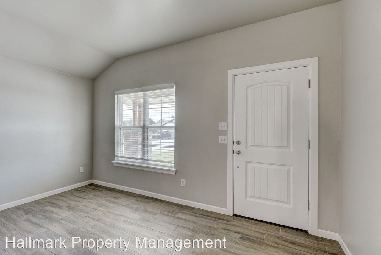 711 League Cir - Photo 2 of 17