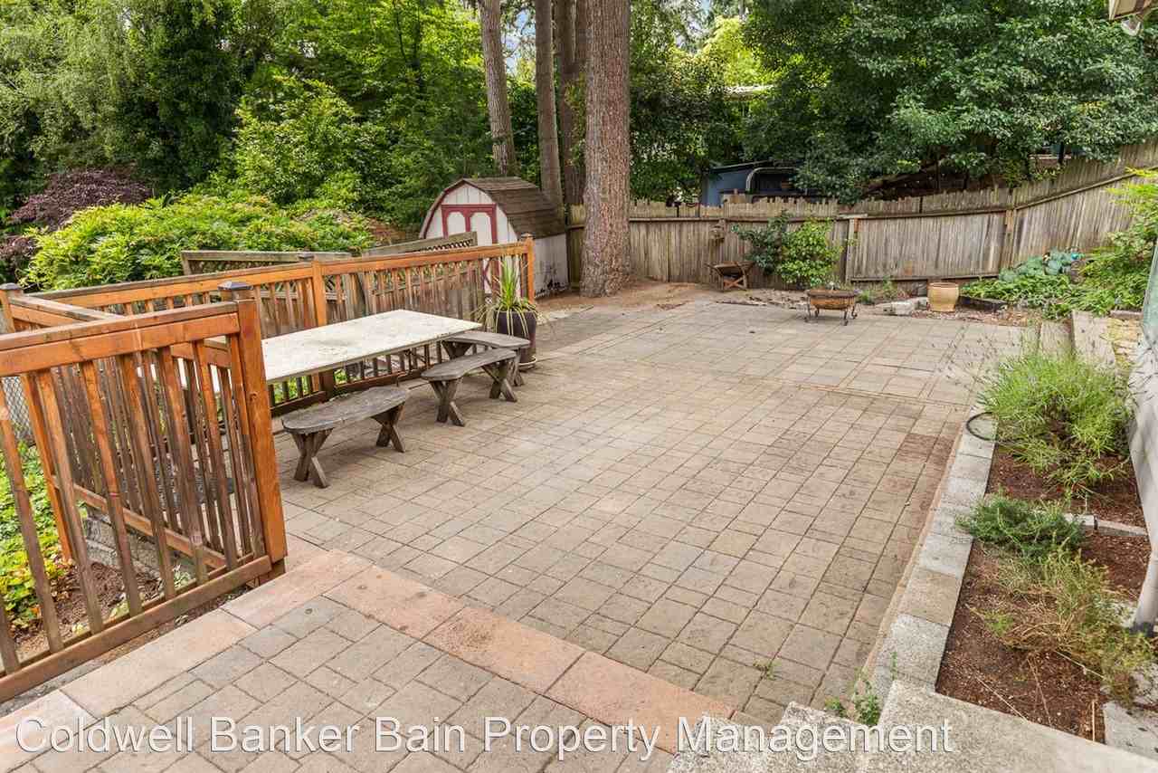 2805 129th Ave Se - Photo 2 of 14