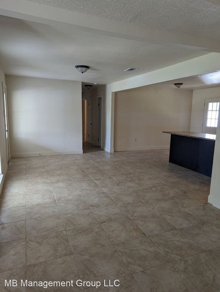 13304 Morvant Rd - Photo 3 of 6