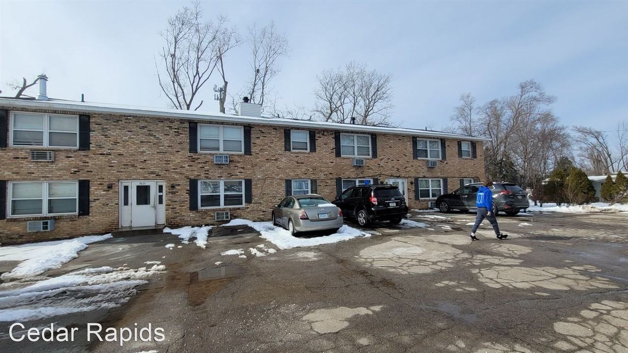 3631 Center Point Rd NE Apartments 3631 Center Point Rd Ne, Cedar