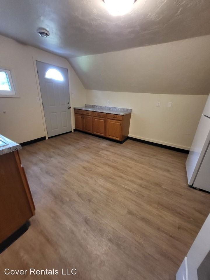 1516 Elm St - Photo 3 of 12