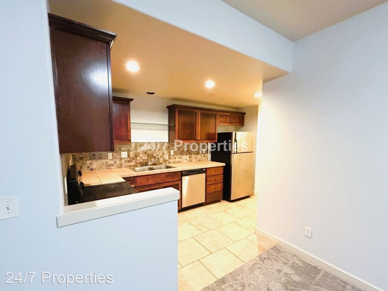 640 Ne Garswood Ln - Photo 3 of 15