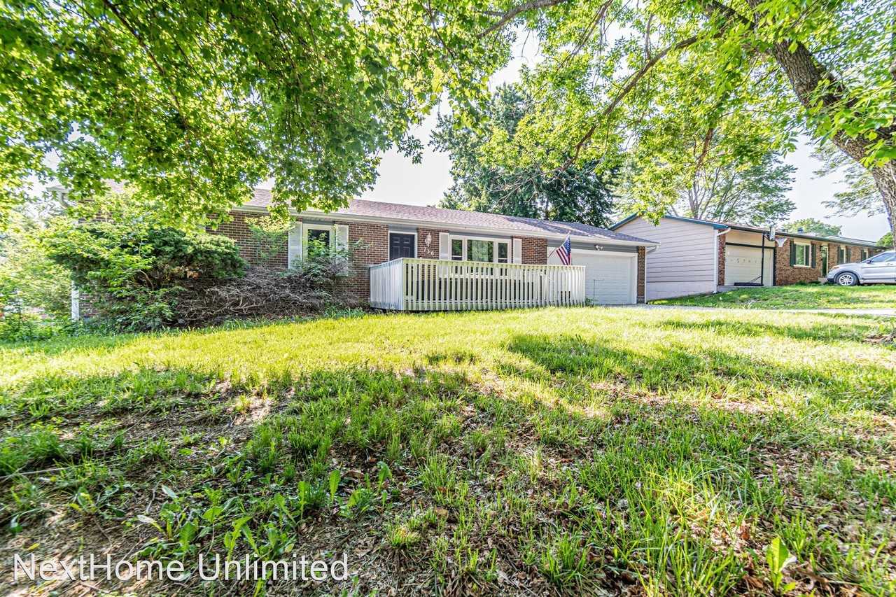 736 Dehoff Dr - Photo 2 of 50