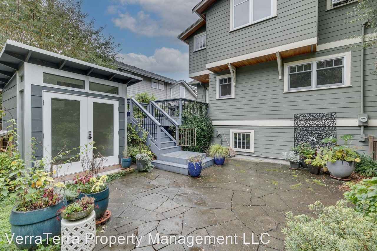 2518 E Mcgraw St - Photo 3 of 28