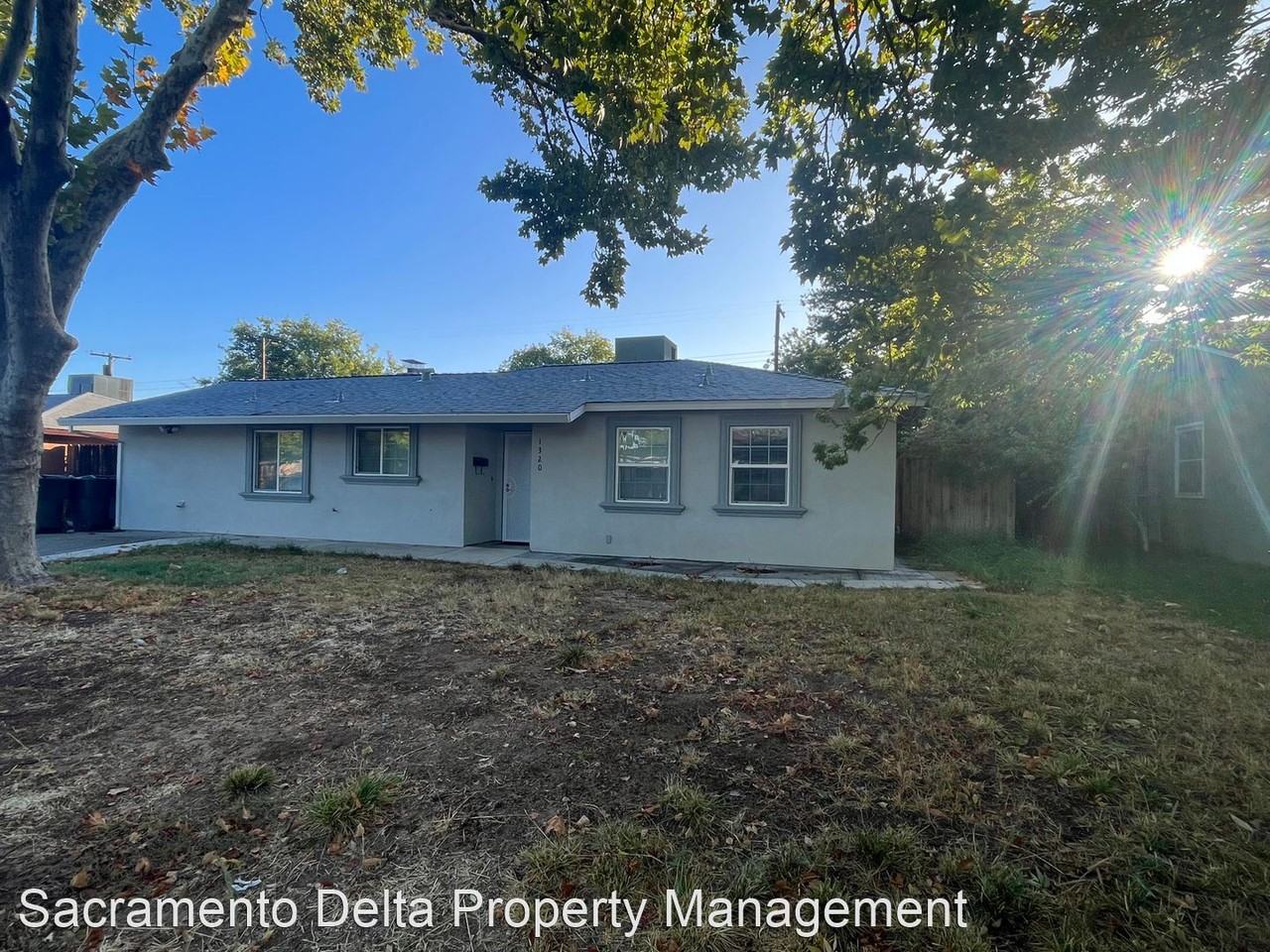 1320 Rushden Dr - Photo 2 of 30