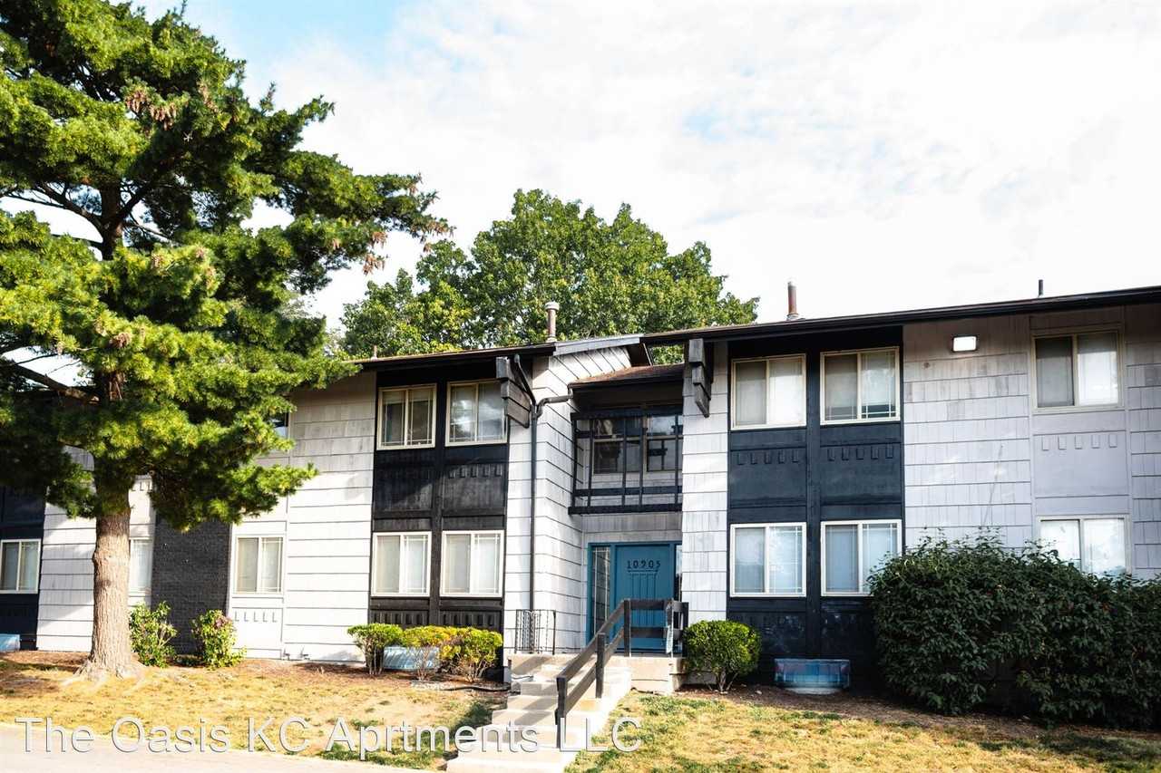 Oasis Apartments - Photo 2 of 3