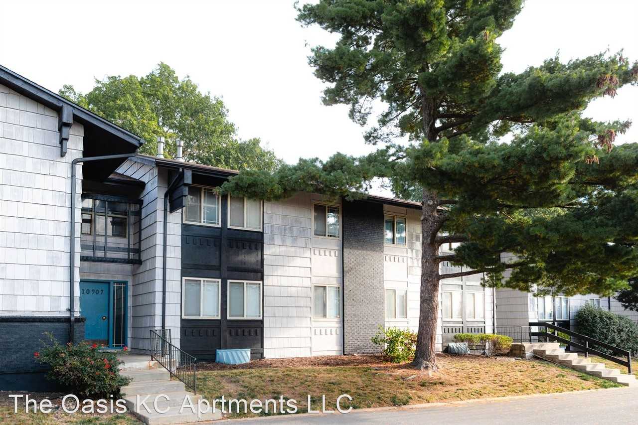 Oasis Apartments - Photo 3 of 3