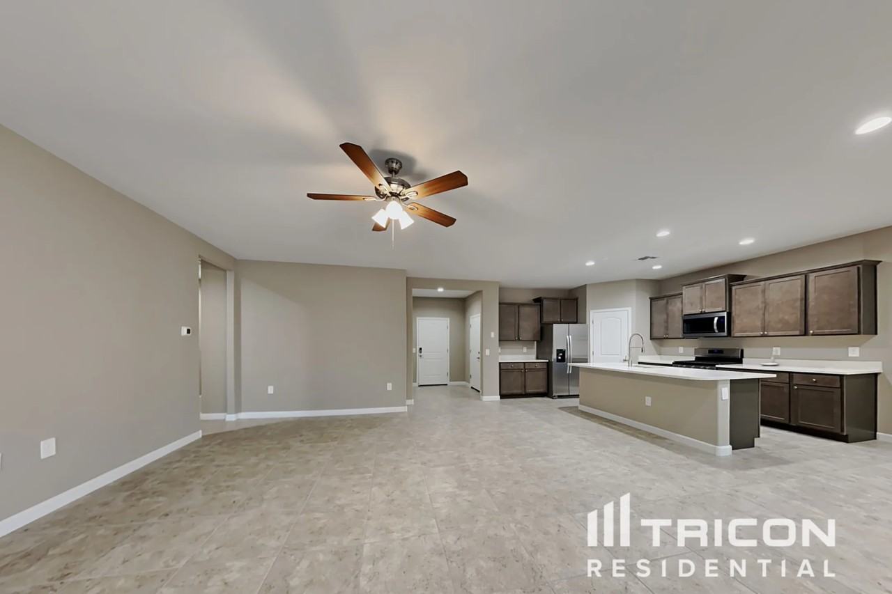 30308 30308 W Sheila Lane Buckeye AZ - Photo 3 of 15