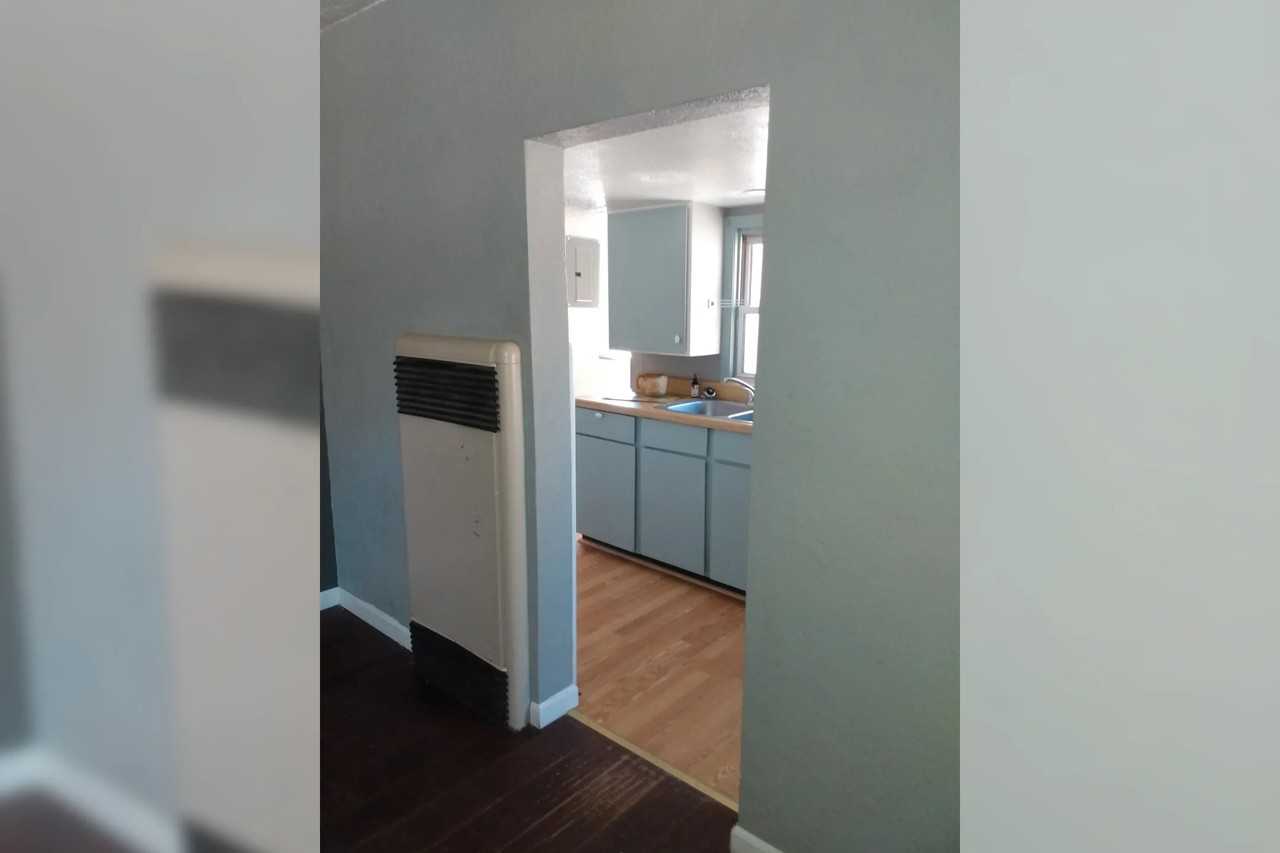 2218 W D St - Photo 2 of 13