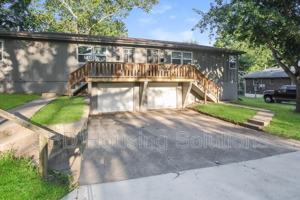 featured image of 1903 S Crescent Ave