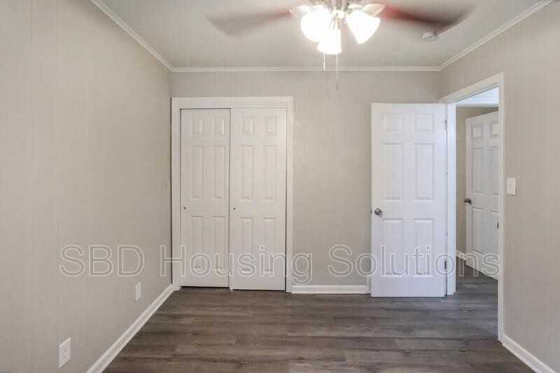 1903 S Crescent Ave - Photo 5 of 8