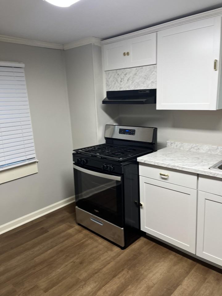 3615 S Walnut St - Photo 3 of 7