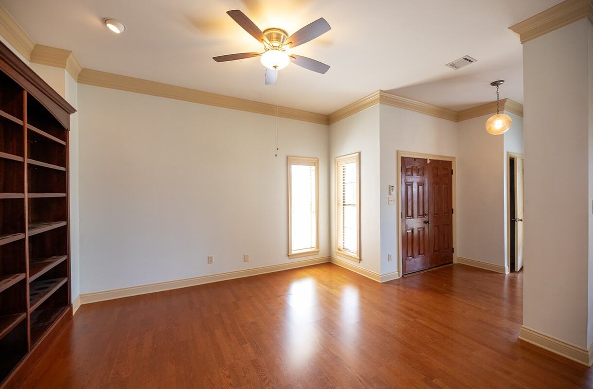 2832 S Locke Point Dr - Photo 3 of 14