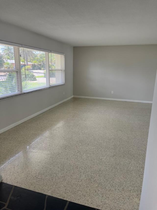 1910 Bayshore Dr - Photo 3 of 19