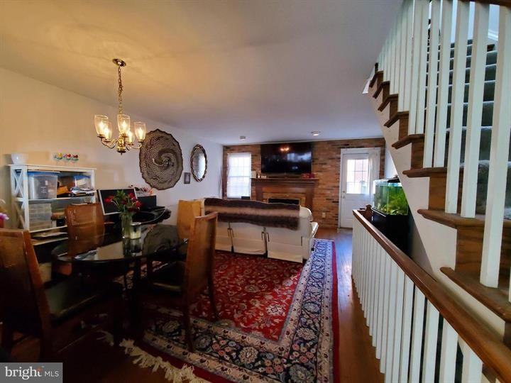 1196 N Vermont St - Photo 2 of 18