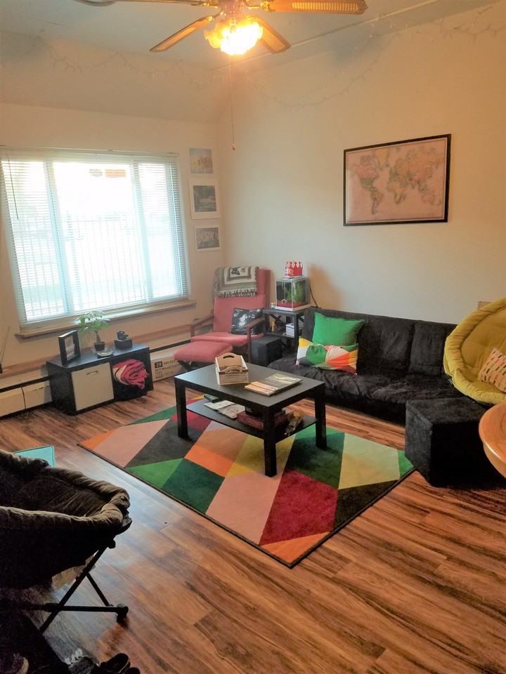 1301 Spring St - Photo 2 of 14