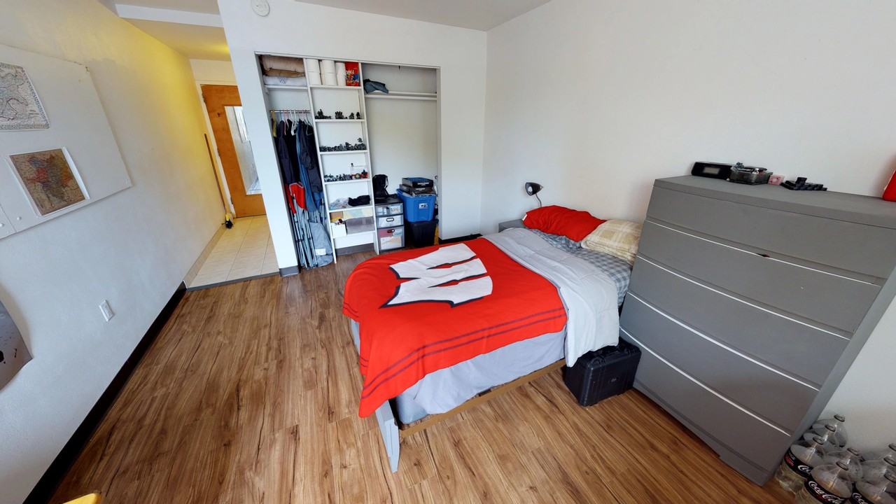 1301 Spring St - Photo 7 of 14