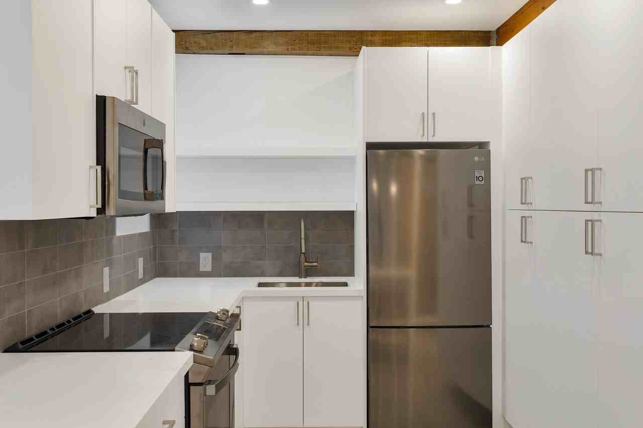 97 Lee Avenue ##8 - Photo 7 of 16