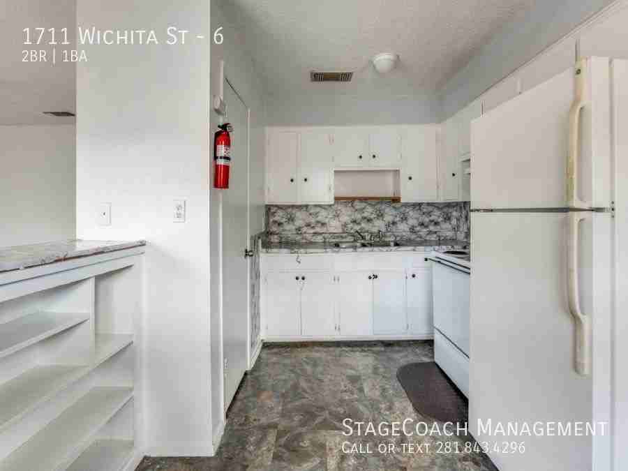 1711 Wichita St #6
