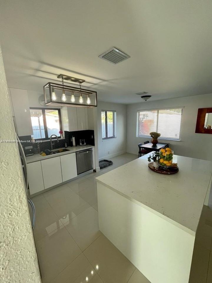 4001 Nw 186th St - Photo 3 of 8