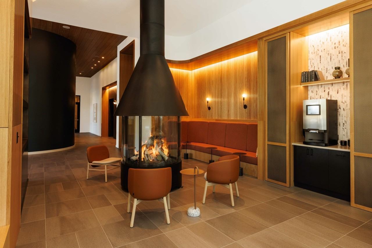 Modera Morrison - Photo 3 of 48