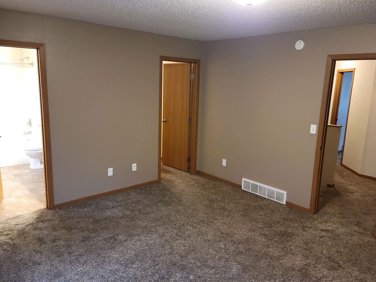 4241 Estate Dr S #1 - Photo 5 of 20