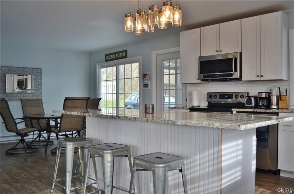 10 Lakeview Cir - Photo 3 of 21